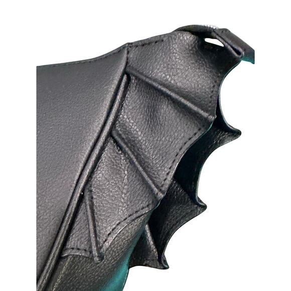 Jeffree Star BAT WING makeup bag! - Picture 3 of 10